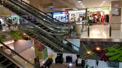 Scotts Road (D9), Retail #504182381